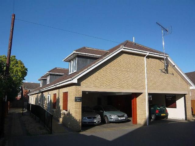 Renson Close, Fulbridge Rd PE4, 2 bed flat to rent, £950 pcm | PrimeLocation