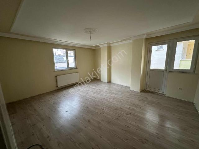 Rens'ten Barış Mahallesi Kiralık 2+1 Daire