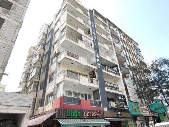 Reos'dan Trapzon Caddesi Bahcelievler Cami Yanı Satılık 3+1dair