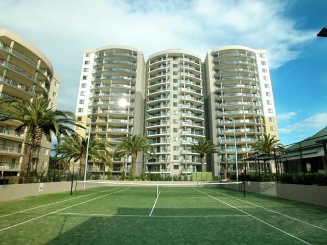 Reosrt style 3 bedroom apartment in Monaco Towers