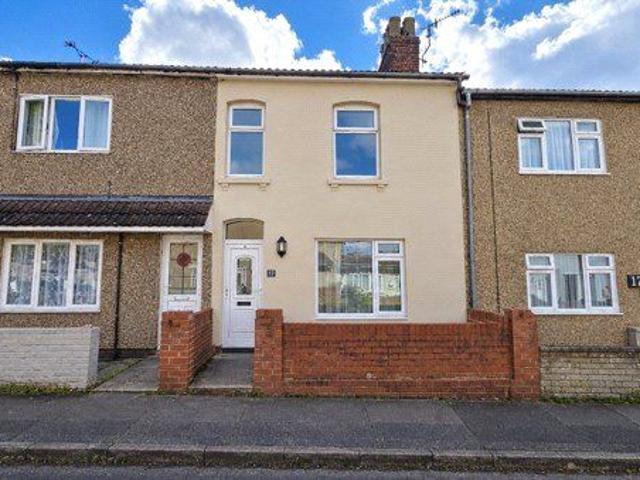 Read Street, Swindon, Wiltshire SN1, 3 bed terraced house to rent, £1,250 pcm | PrimeLocation