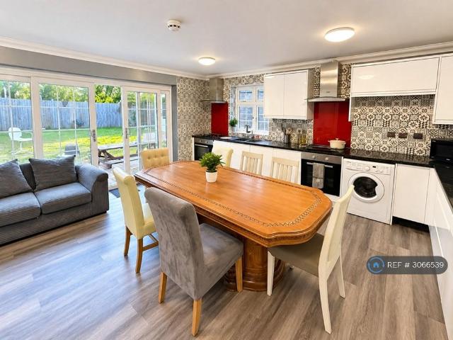 Reading, Reading, RG2 6 bed terraced house to rent £4,200 pcm £969 pw