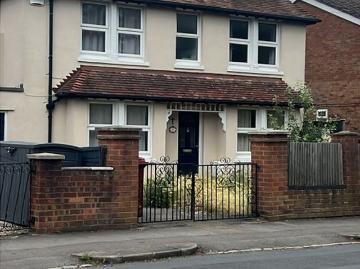 Reading RG4, 5 bed detached house to rent, £2,250 pcm | PrimeLocation