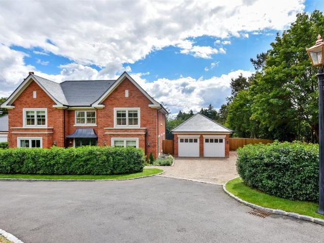Reading Road, Shiplake, Henley On Thames, Oxfordshire RG9, 5 bed detached house to rent, £8,000 pcm | PrimeLocation