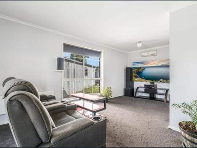 Readily Available: Comfortable 3 Bed Home in Quiet Whittington Court Location