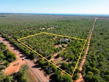 READY TO BUILD THE DREAM ? A HUGE 10 ACRE BLOCK OF PRIME DEVELOPMENT LAND, 10 MINUTES TO TOWN