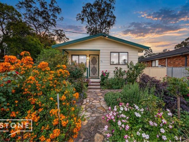 Ready to charm starter in great location