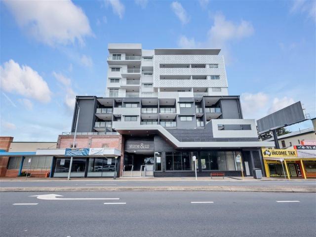 Ready To Move In! Modern One Bedroom Apartment