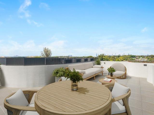 READY TO MOVE IN, BRAND NEW 3 Bedroom with 2 Car Spaces