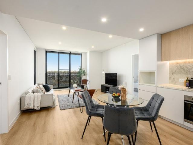 READY TO MOVE IN BRAND NEW APARTMENTS NEGATIVE GEARING APPROVED