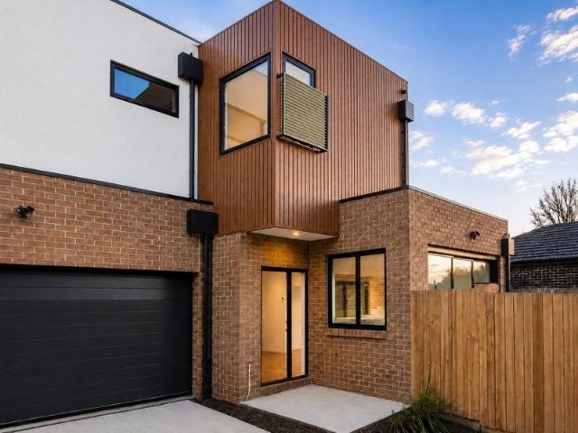READY TO MOVE IN | Brand New Camberwell Townhouse