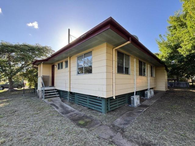READY TO MOVE IN CONTACT JOSEPHINE AVAILABLE 7 DAYS