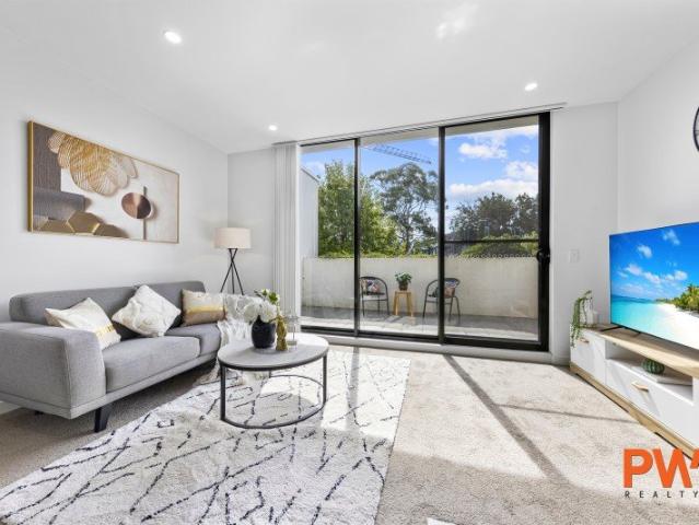 Ready to move in |Facing the Quiet Side | 400m to Epping Station |