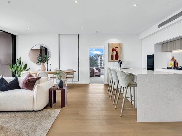 Ready to move in luxury 3 Bedroom Apartment in the Hills