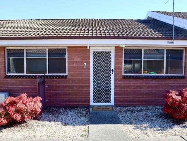 Ready to Nest or Invest 2 Bedroom Unit