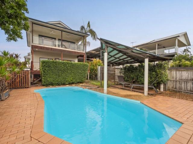 Ready For Your Sea Change? Ultimate Coastal Entertaining Awaits!