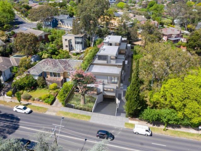 Ready set go in the heart of Rosanna, Park Land