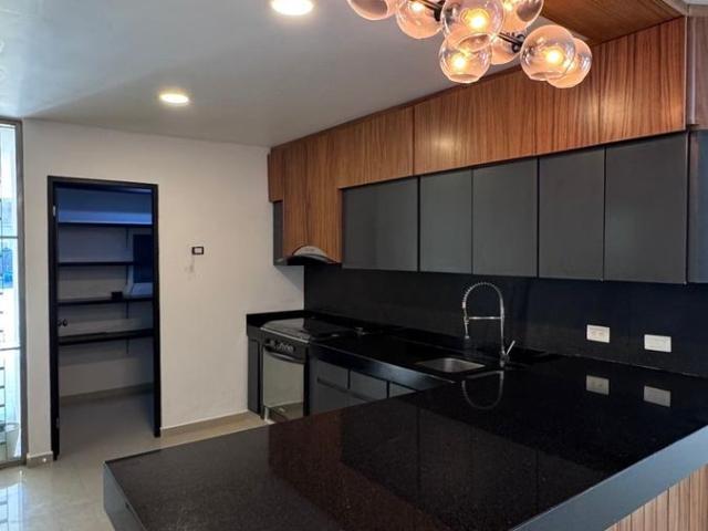 REAL CAMPESTRE CLUSTER 11 CASA EN RENTA ZONA COUNTRY