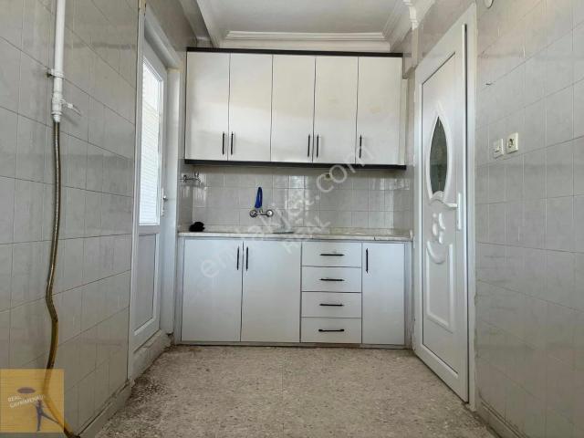 Realden Mücahitlerde Kiralık Teras Kat 2+0