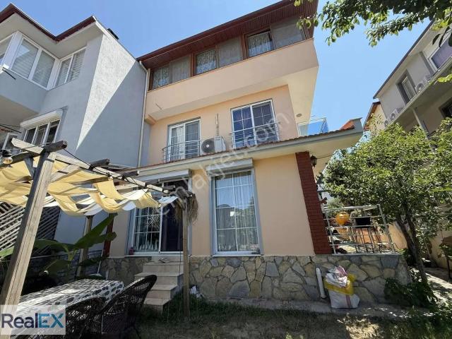 Realex'den Özdere Merkez'de Masrafsız 3+1 Villa