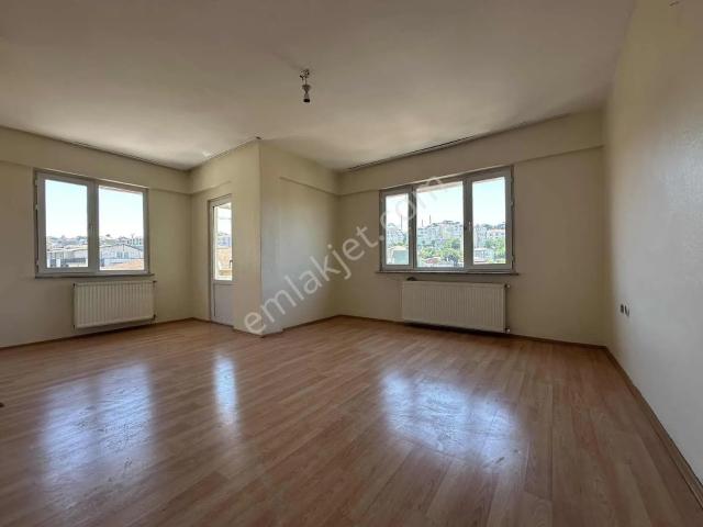 Realist Gayrimenkul 'den 4+2 Kiralık Daire