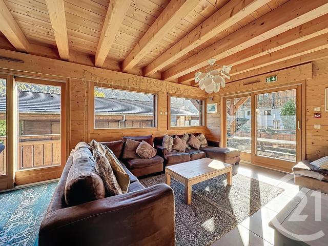 Réalisé par un constructeur local de renom, ce chalet tradit. 233m² Morzine Avoriaz