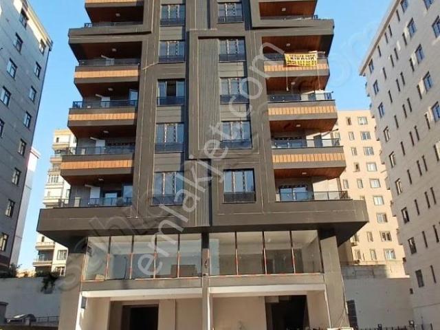 Realite Tapu Dan 35 M Cadde Üzeri Yerden Isıtma Sıfır 2+1