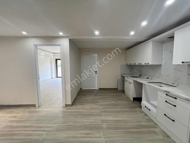 Realiva'dan Yalı Mah. Bahçeli Kiralık 2+1 Daire