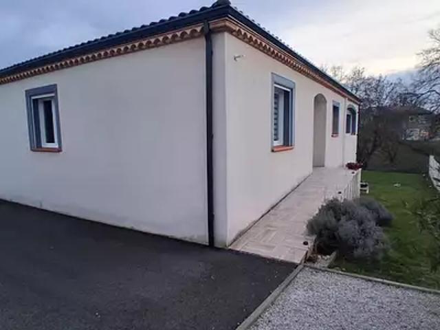 Réalmont 81120 Achat / Vente maison 6 pièces t6 au dernier étage terrasse