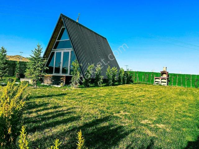Realty Gate Ten, Ulaşımı Kolay, Bakımlı, Yapılı, Düz Alanda