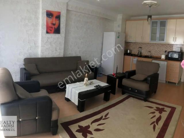 Realty Sıradışından Güzeloba Ptt Arkası 2+1 Daire Eşyalı