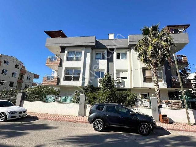Realty Sıradışı'ndan Güzeloba'da 200m2 Full Krediye Uygun Dublex