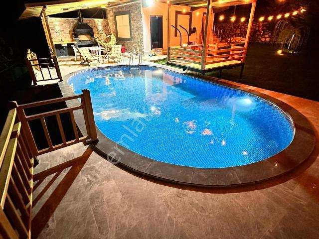 Realty Pex Anka'dan Konak'da Satılık Lüks Villa