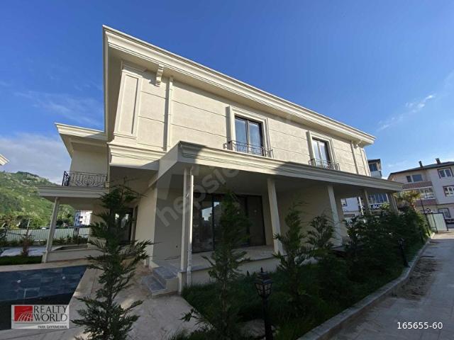 REALTY WORLD 300 m2 %80 BİTMİŞ 5+1 SATILIK TRİPLEKS VİLLA