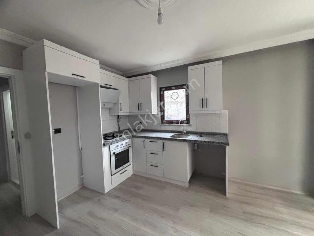 Realty World Cumhuriyet Mah. 2+1 Kiralık Daire