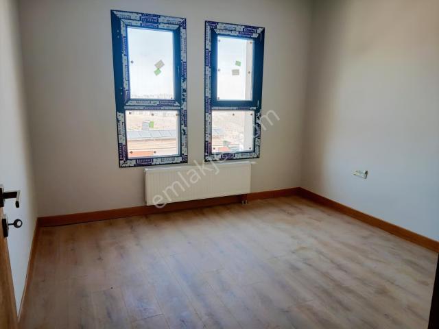 Anka'dan Çamurlu 2.bölg2.etap Toki'deöğrenciye Kiralık 3+1daire