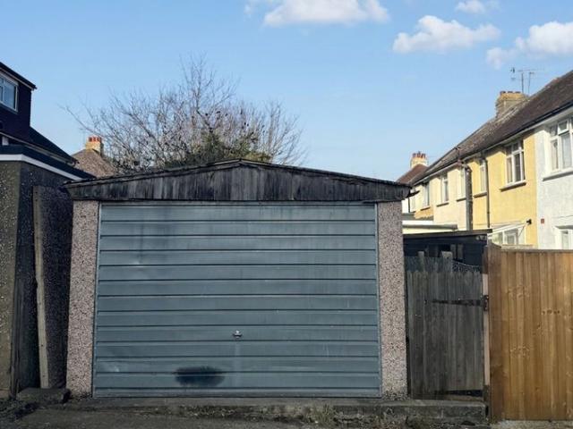 Rear Of Crown Road, Portslade BN41, Property to rent, £300 pcm | PrimeLocation