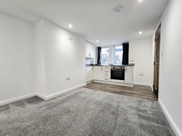 Rear Of Town Street, Pudsey LS28, 1 bed flat to rent, £825 pcm | PrimeLocation