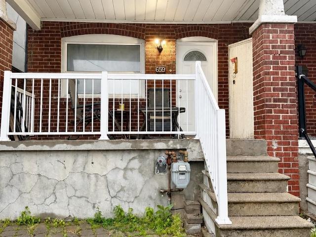 Rear Apartment 659 Old Weston Road in Toronto: Weston Pellam Park House for lease Toronto W03: MLS®# W13461646