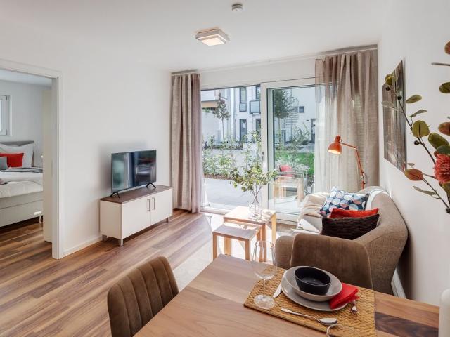 Rear building: ground floor apartment with terrace