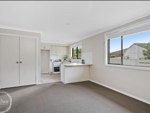 REAR DUPLEX WITH WATER INCLUSIVE