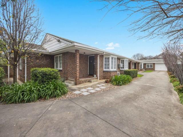 Rear Unit in a Group of Four + Blue Chip Locale