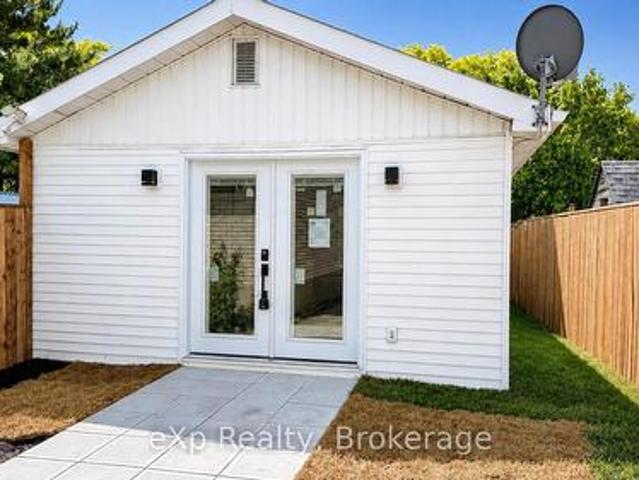 Rear 265 College Street W, Belleville Ward, ON, K8P 2H7 house for lease | Listing ID X13571 | Royal LePage