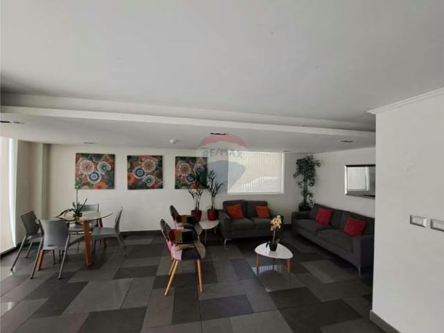 Rebajado! 2d/1b, balcón, a pasos del metro | 2 dormitorios por 2007.00 en Quinta Normal