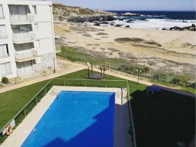Rebajado venta departamento 3d/1b/vista playa pied | 3 dormitorios por 117000. 00 en El Tabo