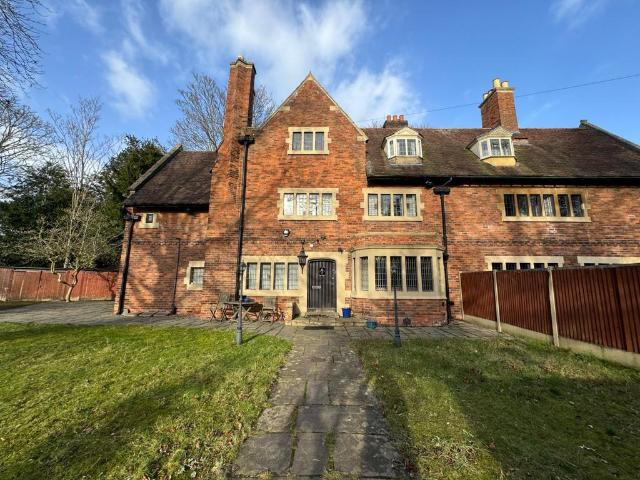 Rectory Lane, Castle Bromwich, B36 9DH, United Kingdom | 2 bed duplex for rent #139402062 | Rentberry