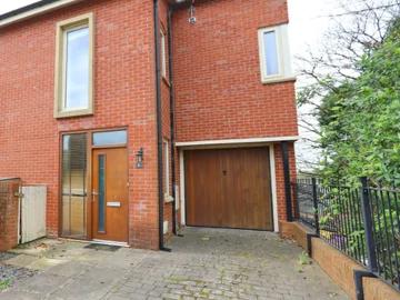 Rectory Lane, Prestwich, M25 1BE, United Kingdom | 4 bed house for rent #166139427 | Rentberry