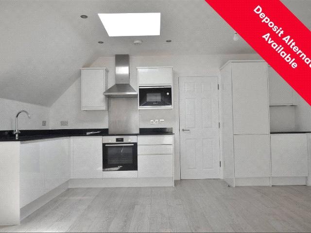 Rectory Park, South Croydon CR2, 2 bed flat to rent, £1,650 pcm | PrimeLocation