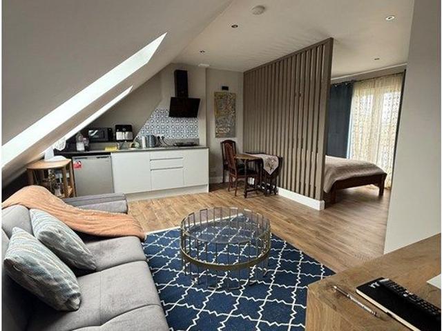 Rectory Rd, Kent BR3, Studio to rent, £1,600 pcm | PrimeLocation
