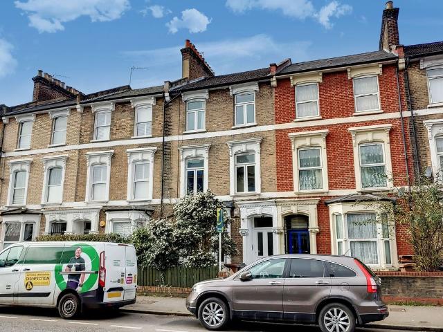 Rectory Road, Stoke Newington, London N16, 4 bed flat to rent, £4,000 pcm | PrimeLocation